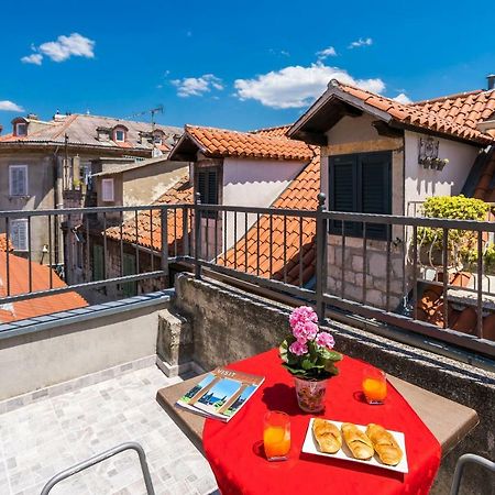 Rooftop City View Apartment In The Palace Walls Split Exterior foto