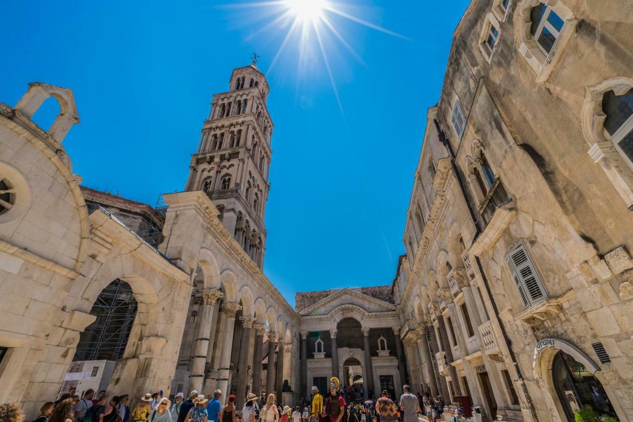 Rooftop City View Apartment In The Palace Walls Split Exterior foto